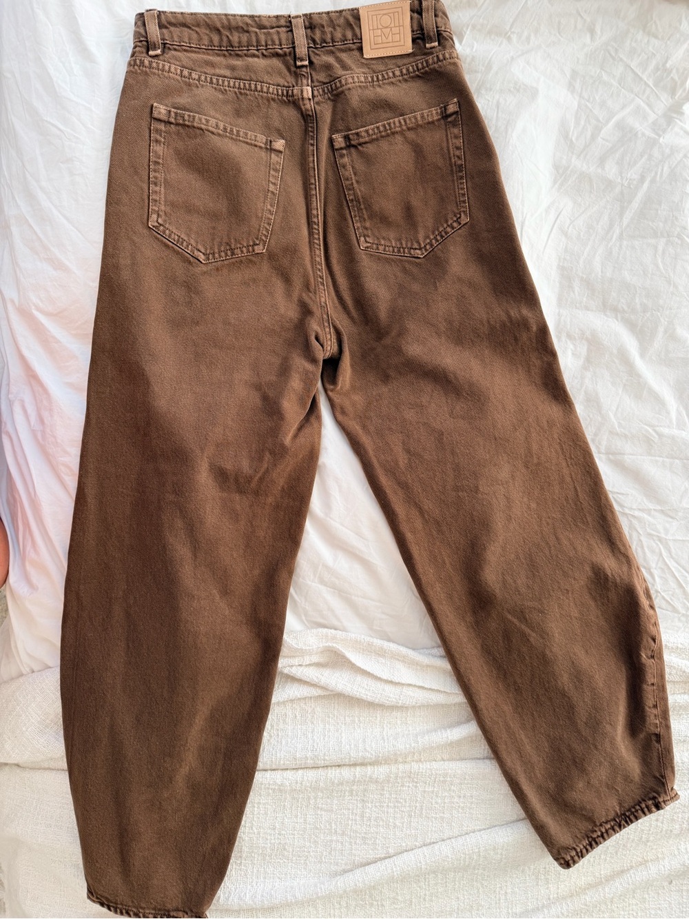 Toteme Barrel Leg Denim - Washed Chocolate - 26/32 - Picture 2 of 5